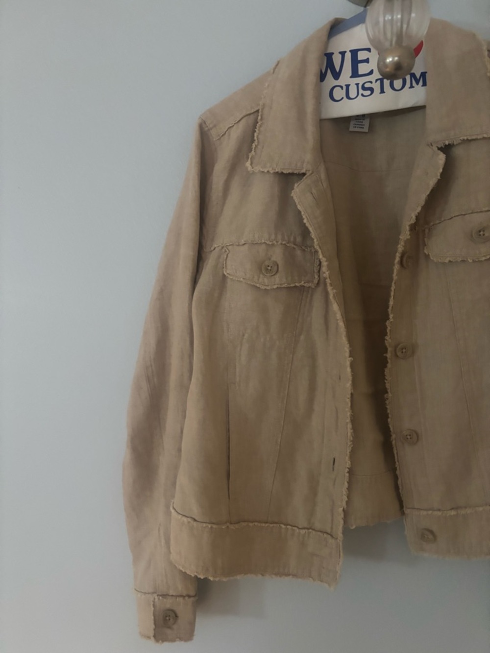 Tommy Bahama Frayed Edge Lightweight Beige Jacket - Picture 2 of 5